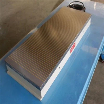 Правоъгълен електромагнитен патронник